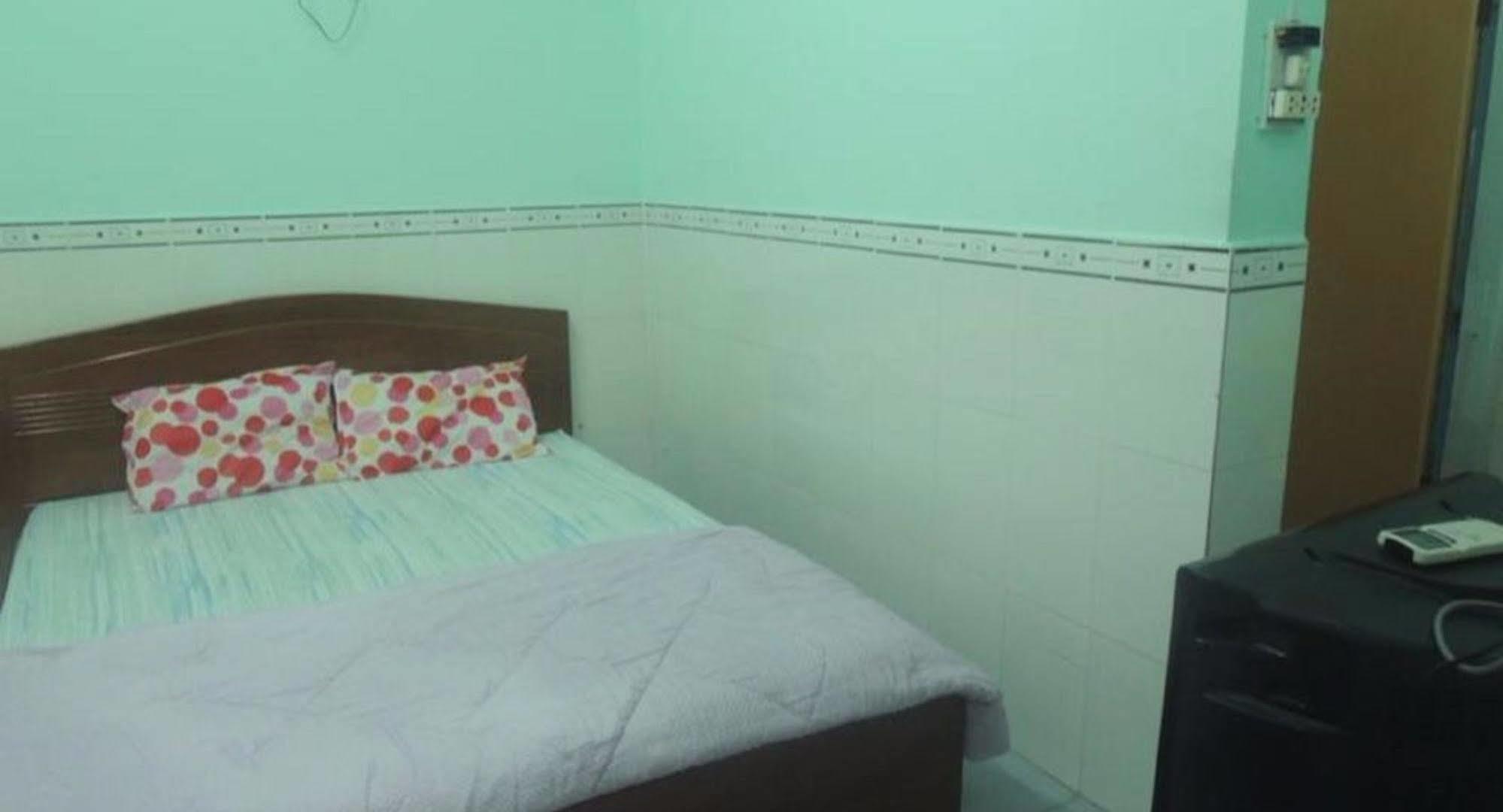 Nam Phuong Hostel Vung Tau Exteriör bild